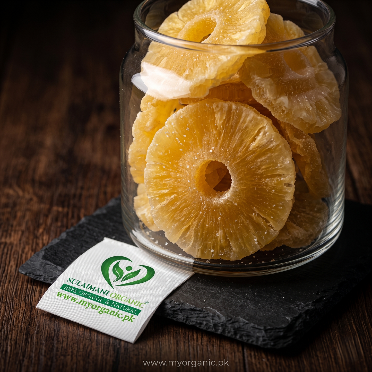 Dried pineapple